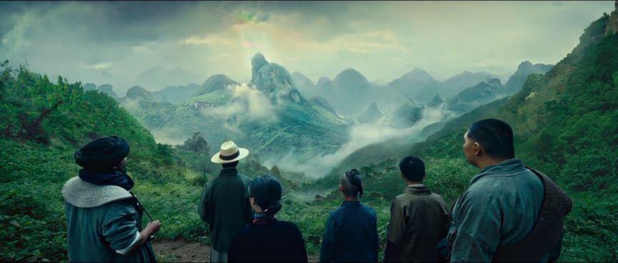 一架客机在阿富汗坠毁,机上共有6人